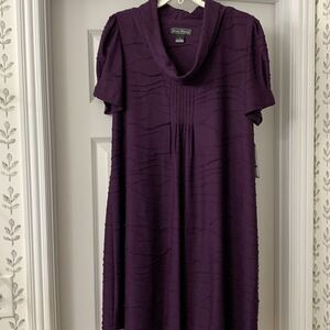 Jessica Howard Size XL grape color dress. With short babydoll sleeves
